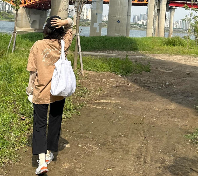 신민아 사복