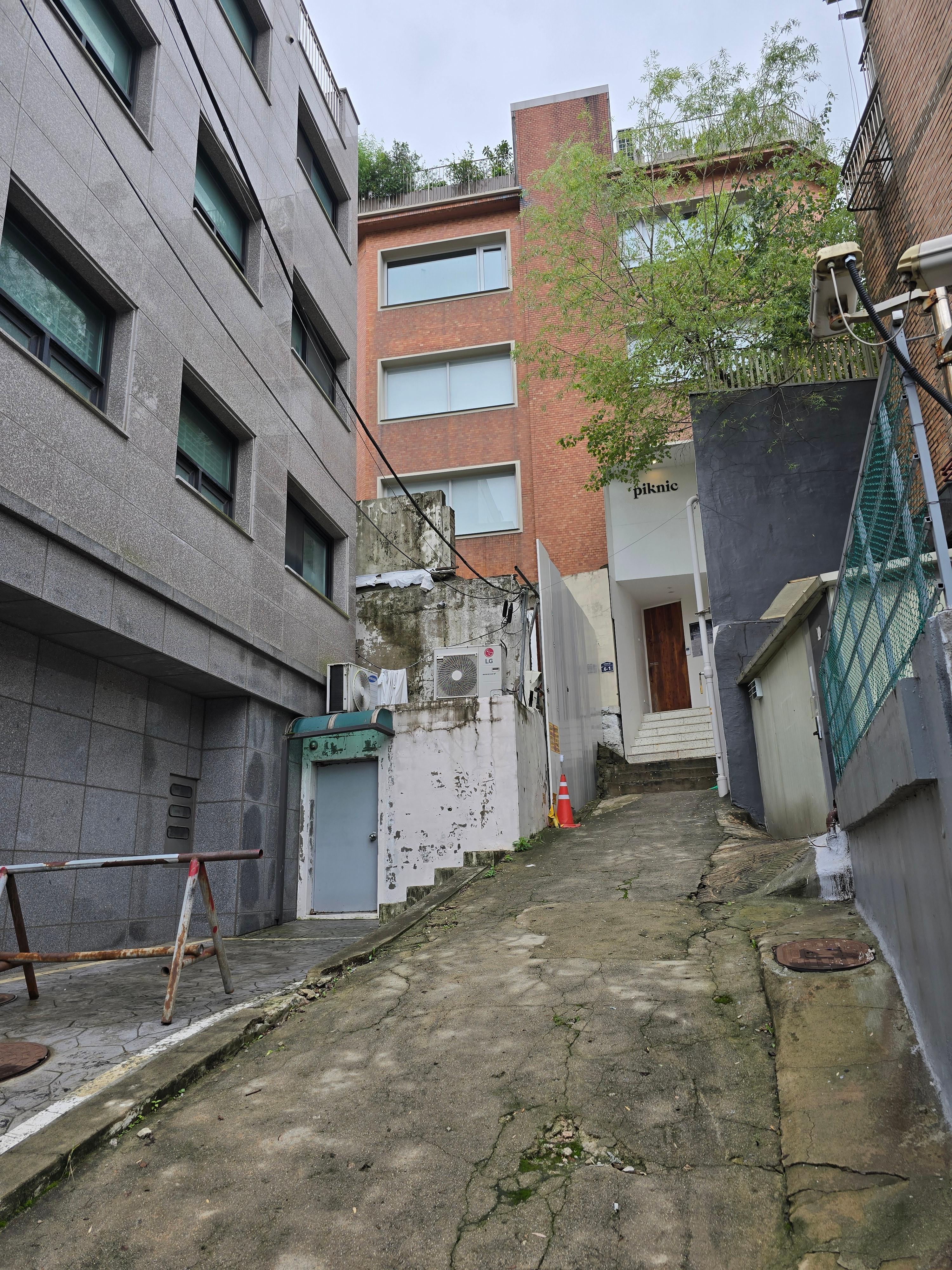 카페 피크닉 후문