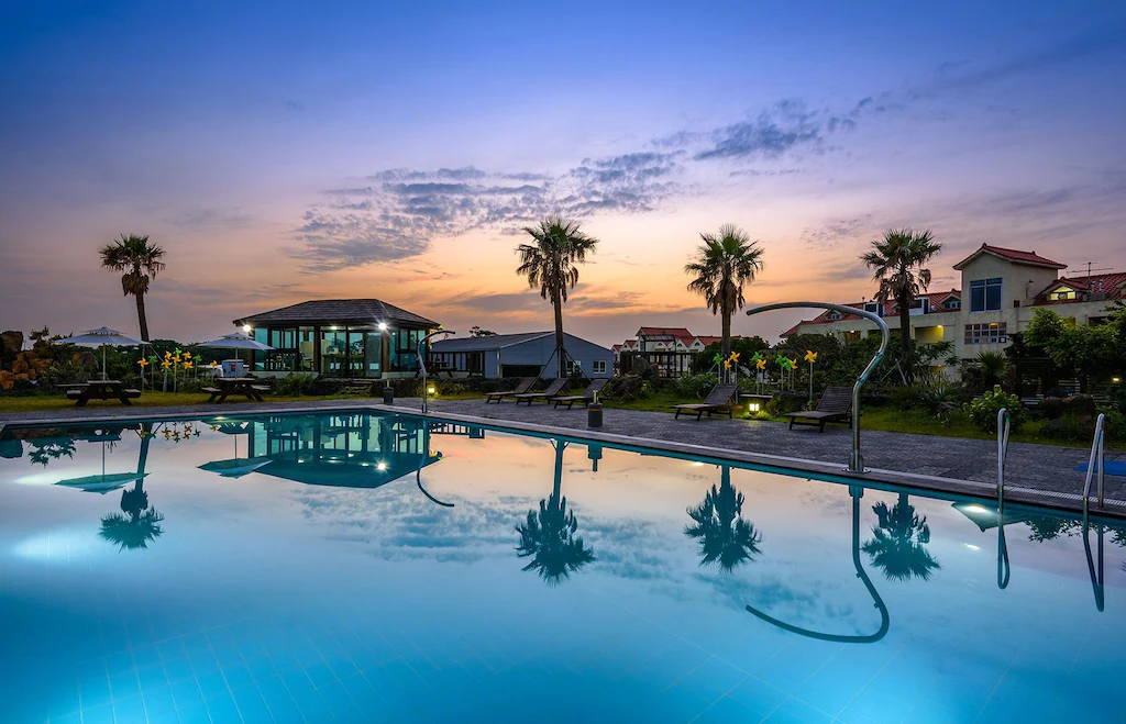 ์์ฝ๊ทธ๋ฆฐ-๋ฆฌ์กฐํธ-์์์ฅ