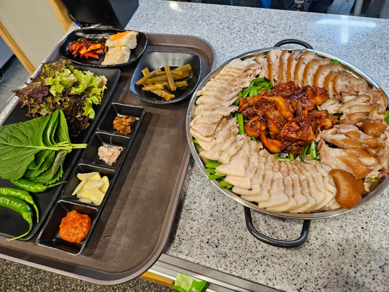 생생정보통 족발 무한리필