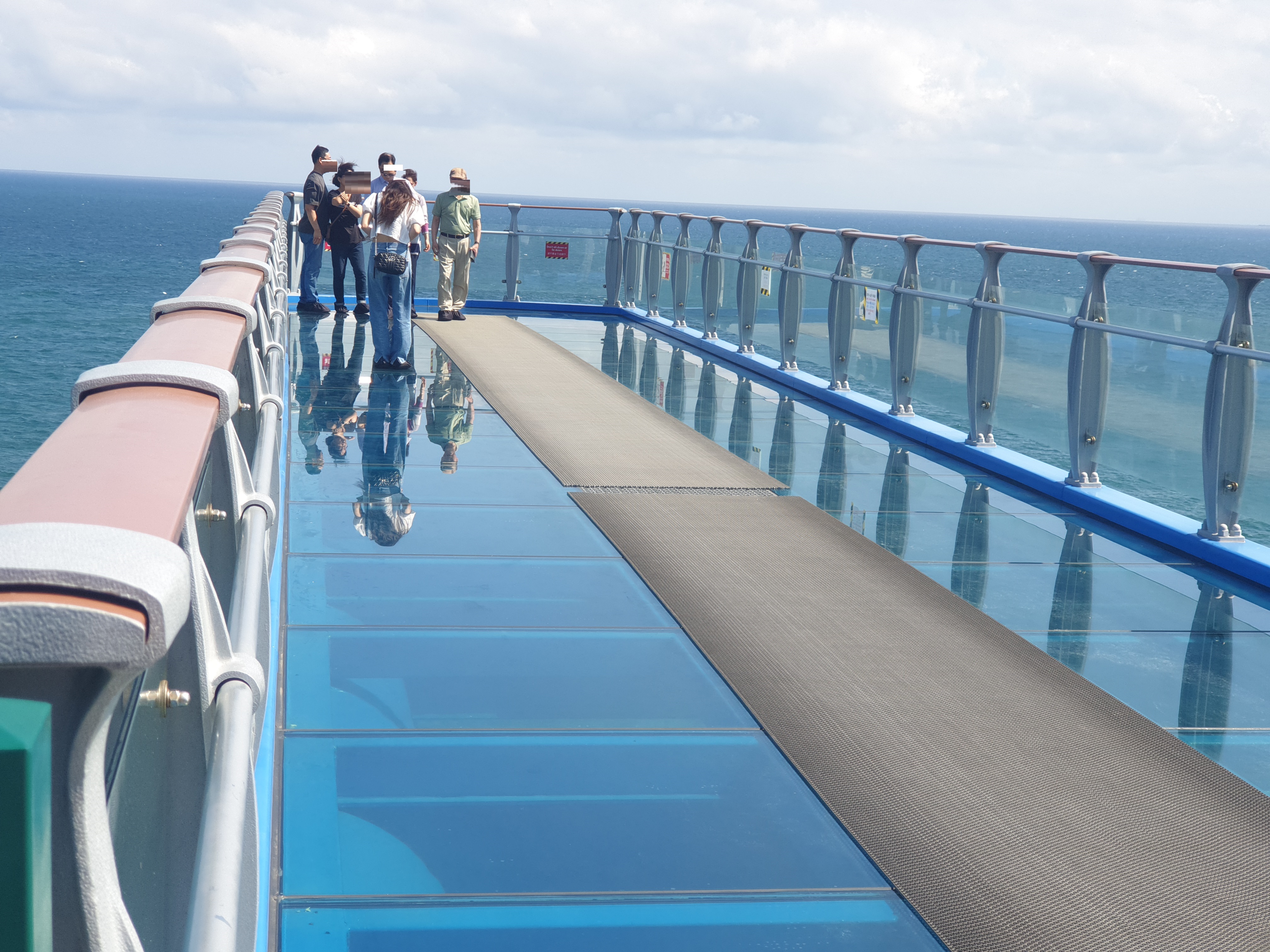 부산 오륙도 스카이워크 장면