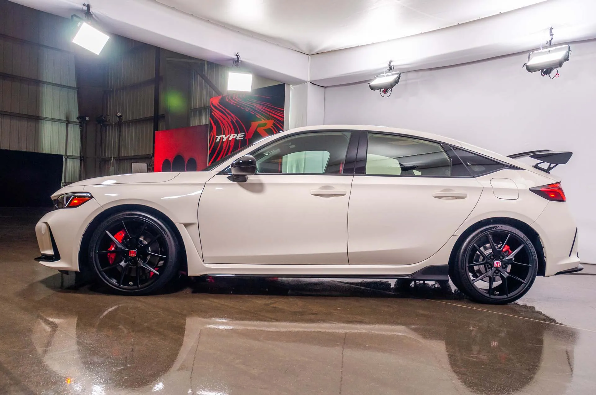 혼다 시빅 타입 R 측면