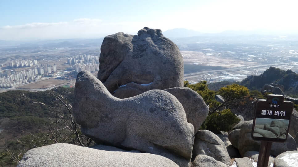 100대 명산 등산하기 열세번째 홍성 용봉산 다양한 기암괴석&amp;#44; 전망이 시원하게 열린 능선&amp;#44;