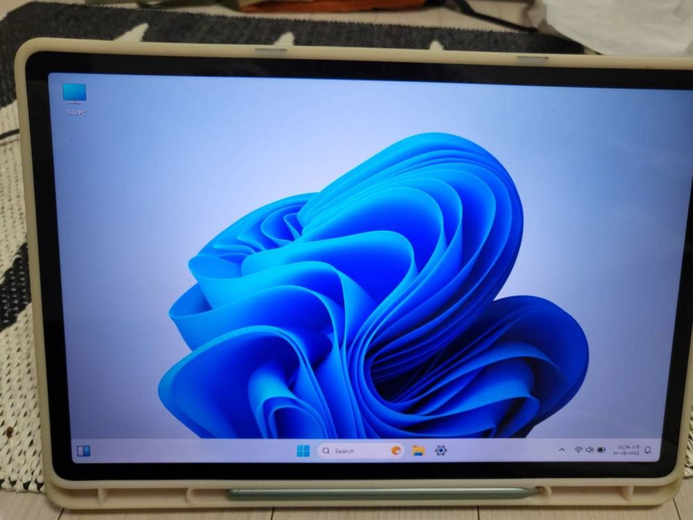 갤럭시탭 S7 FE에서 표시된 윈도우 11 홈 화면