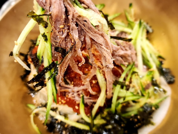 분당 정자동 인기 족발 '윤밀원'