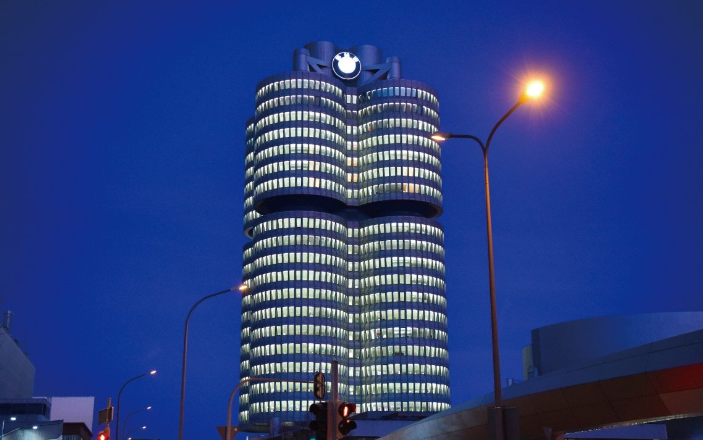 세계 유명 자동차 박물관 10곳: 자동차의 역사와 혁신을 만나는 여행