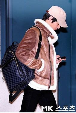 송중기공항패션