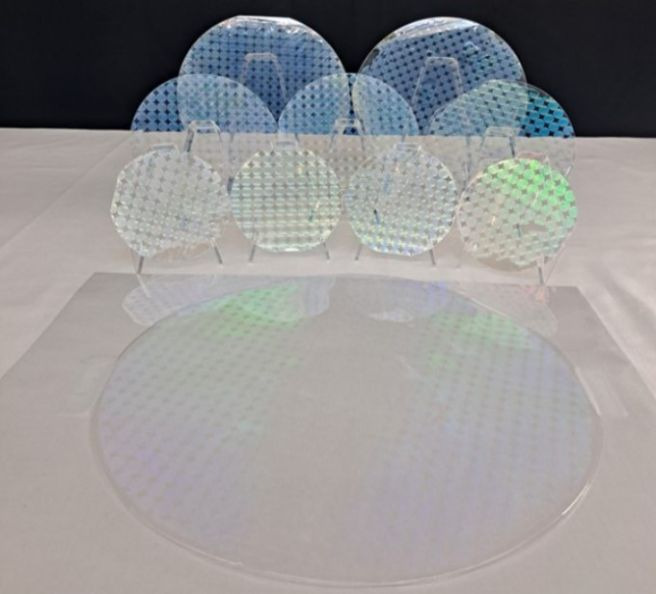 메타렌즈 대량생산 시대 개막: '카툭튀'의 종말, 삼성·애플 카메라 판도가 바뀐다