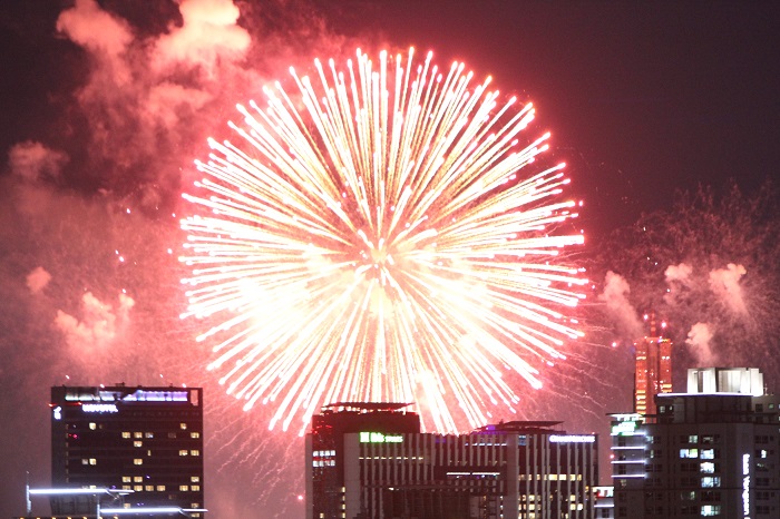 인파 불꽃축제