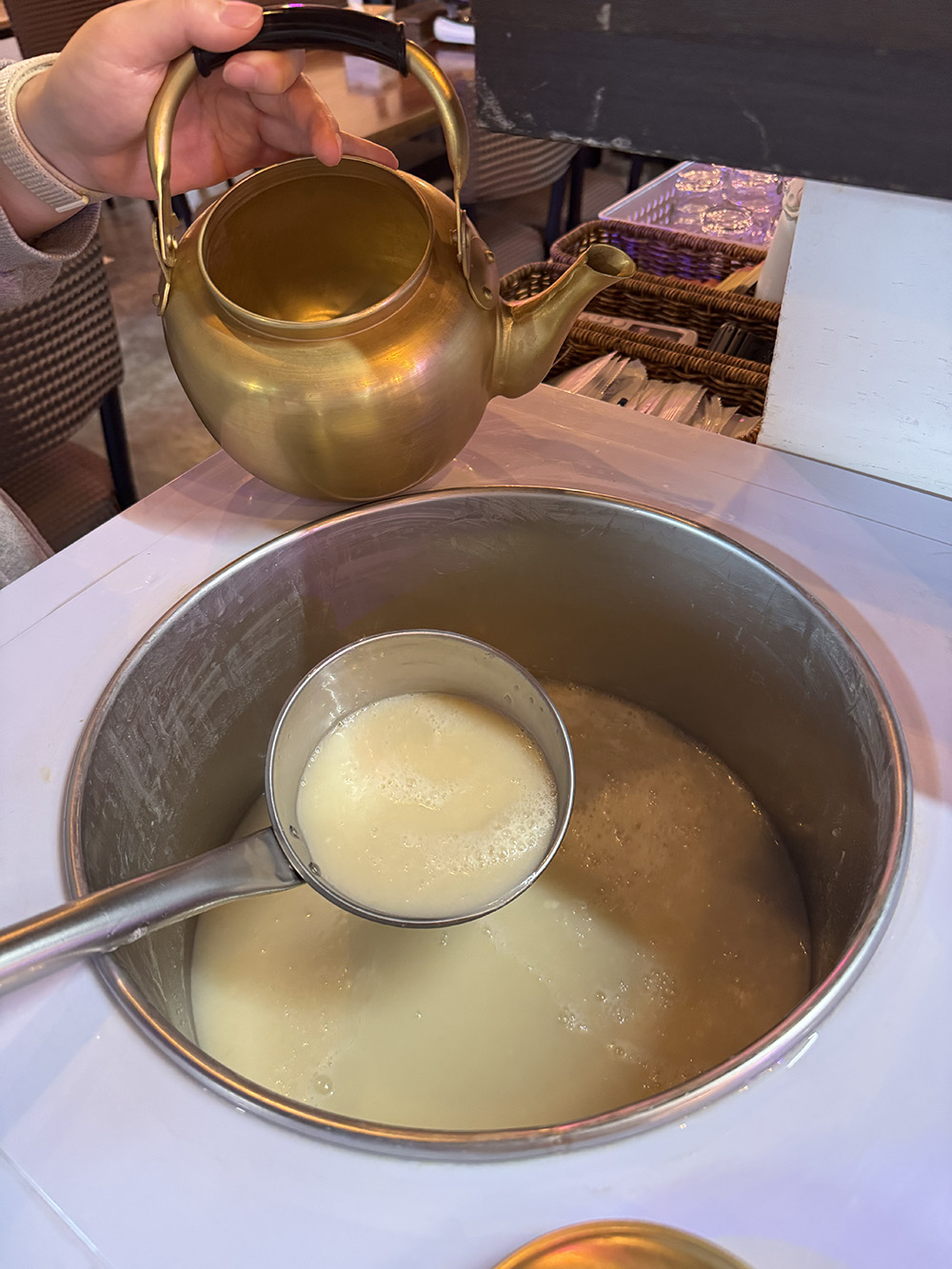 계역 전집 맛집 &lsquo;지원이네&rsquo; &ndash; 막걸리 무한리필에 전 따뜻하게 먹는 꿀조합!