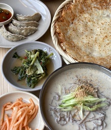 들깨칼국수-감자전-만두