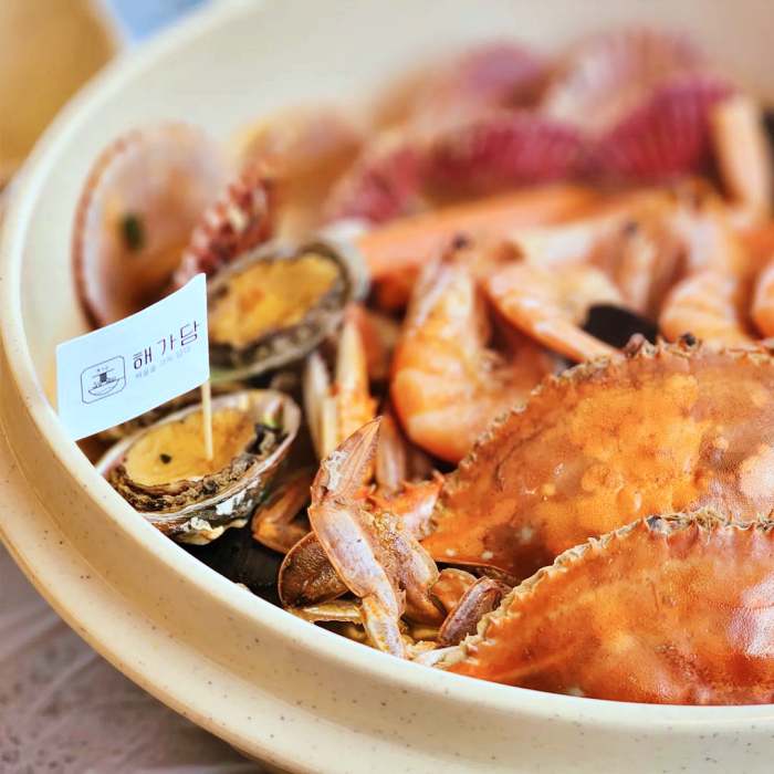 지금이 딱이야! 동해 바다 대게 해물칼국수 대게찜 경주 황리단길 맛집 추천 생방송투데이 자족식당