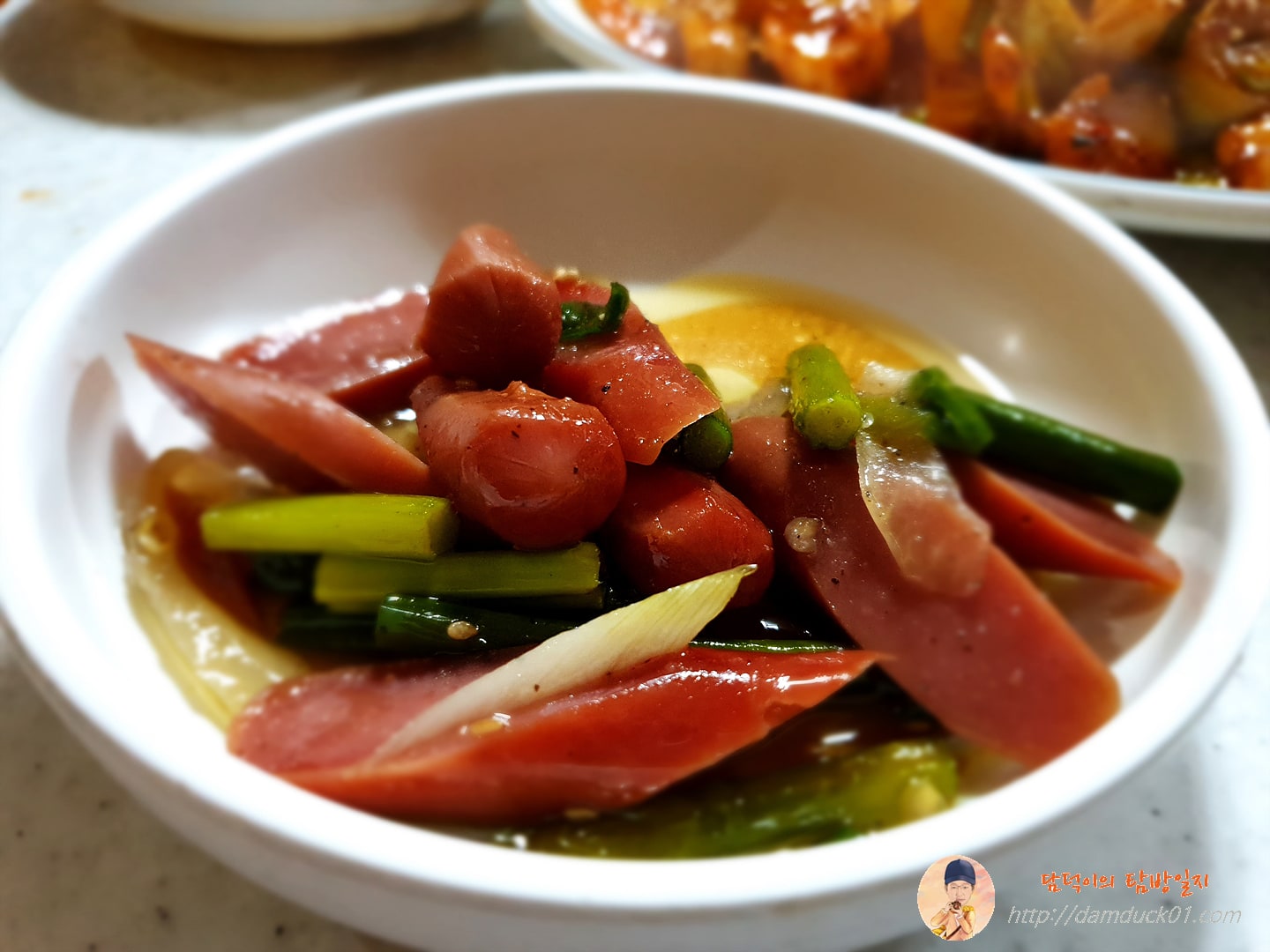 명성식당-반찬-소시지볶음