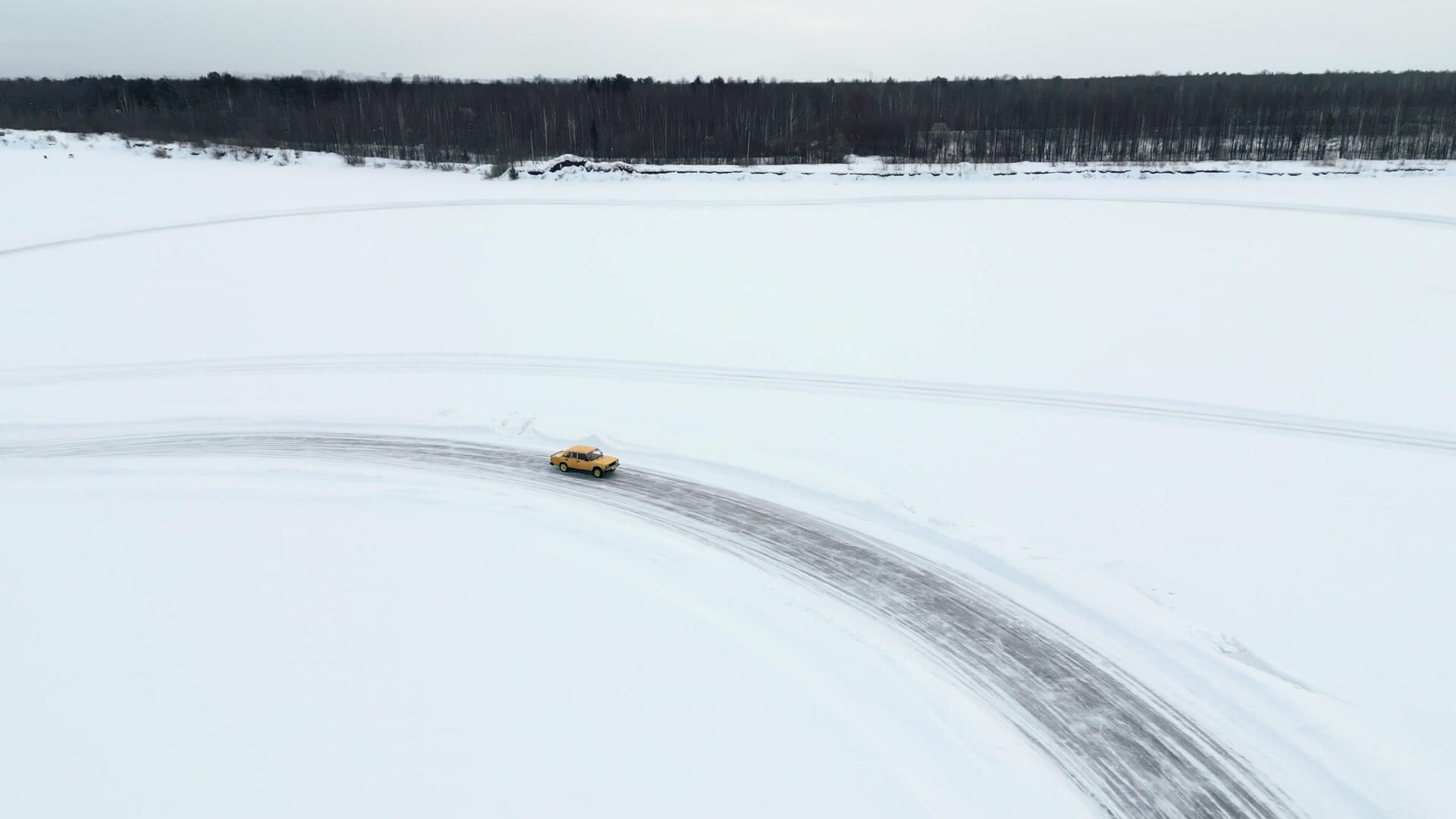 눈위에서 드라이빙