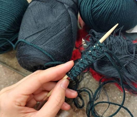 대한민국라이브 뜨개질하는 남자