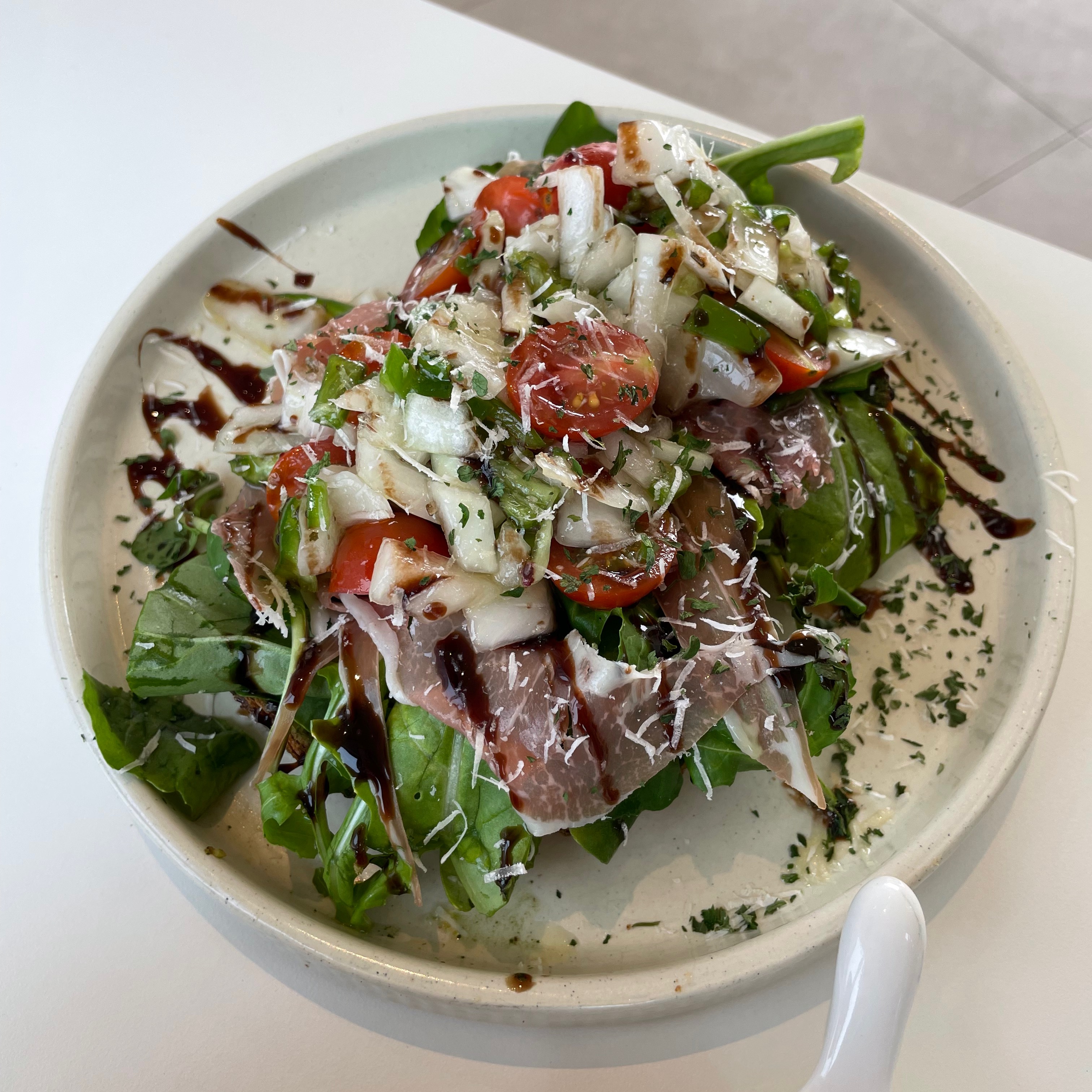 프로슈토 오픈샌드위치