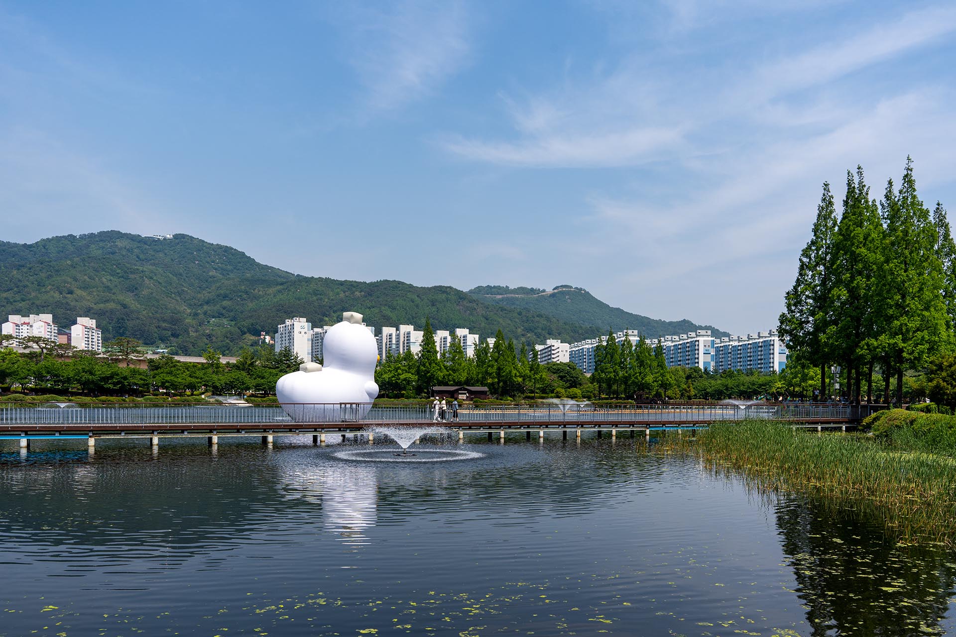 연지공원