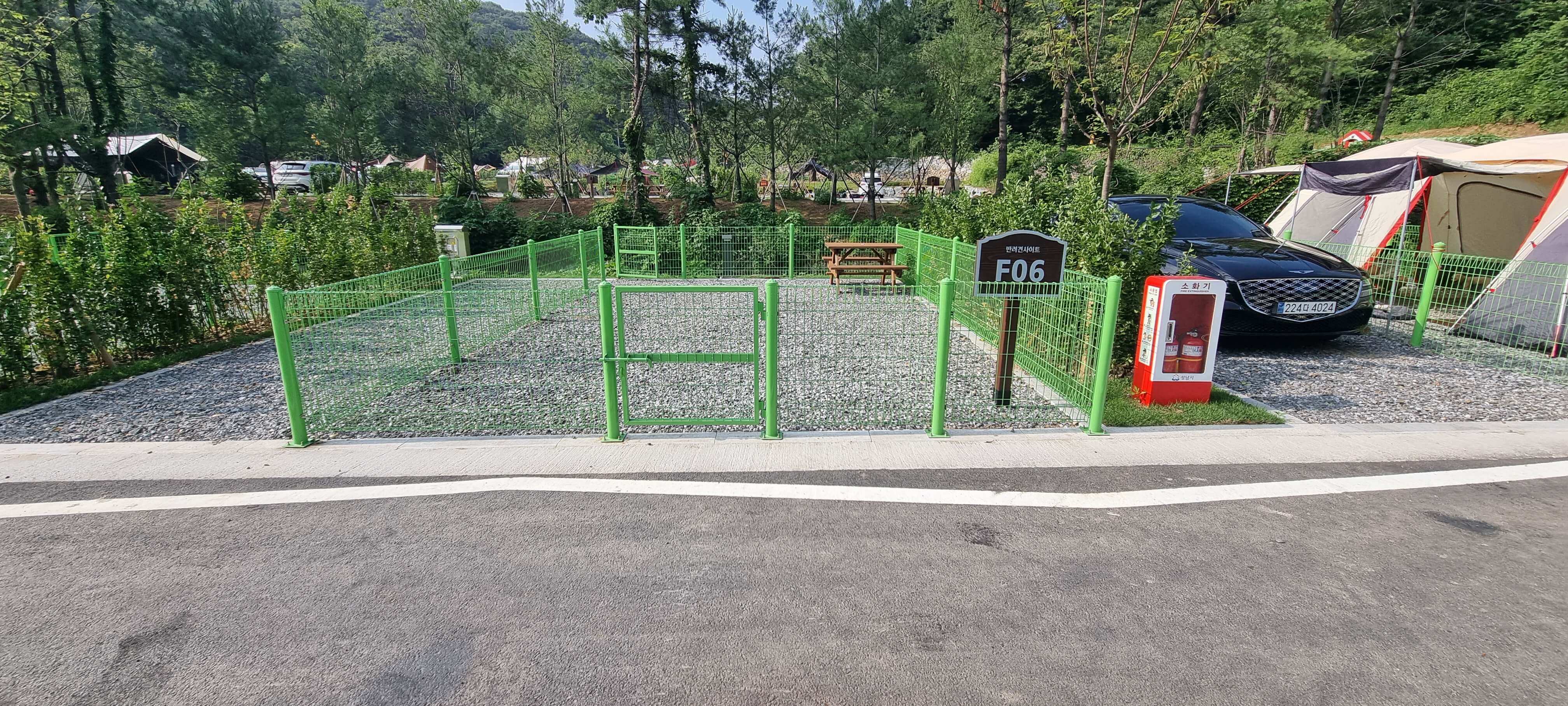 율동공원캠핑장 반려견 사이트