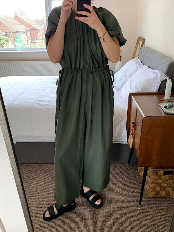 COS 코스 퍼프 슬리브 점프슈트 2col