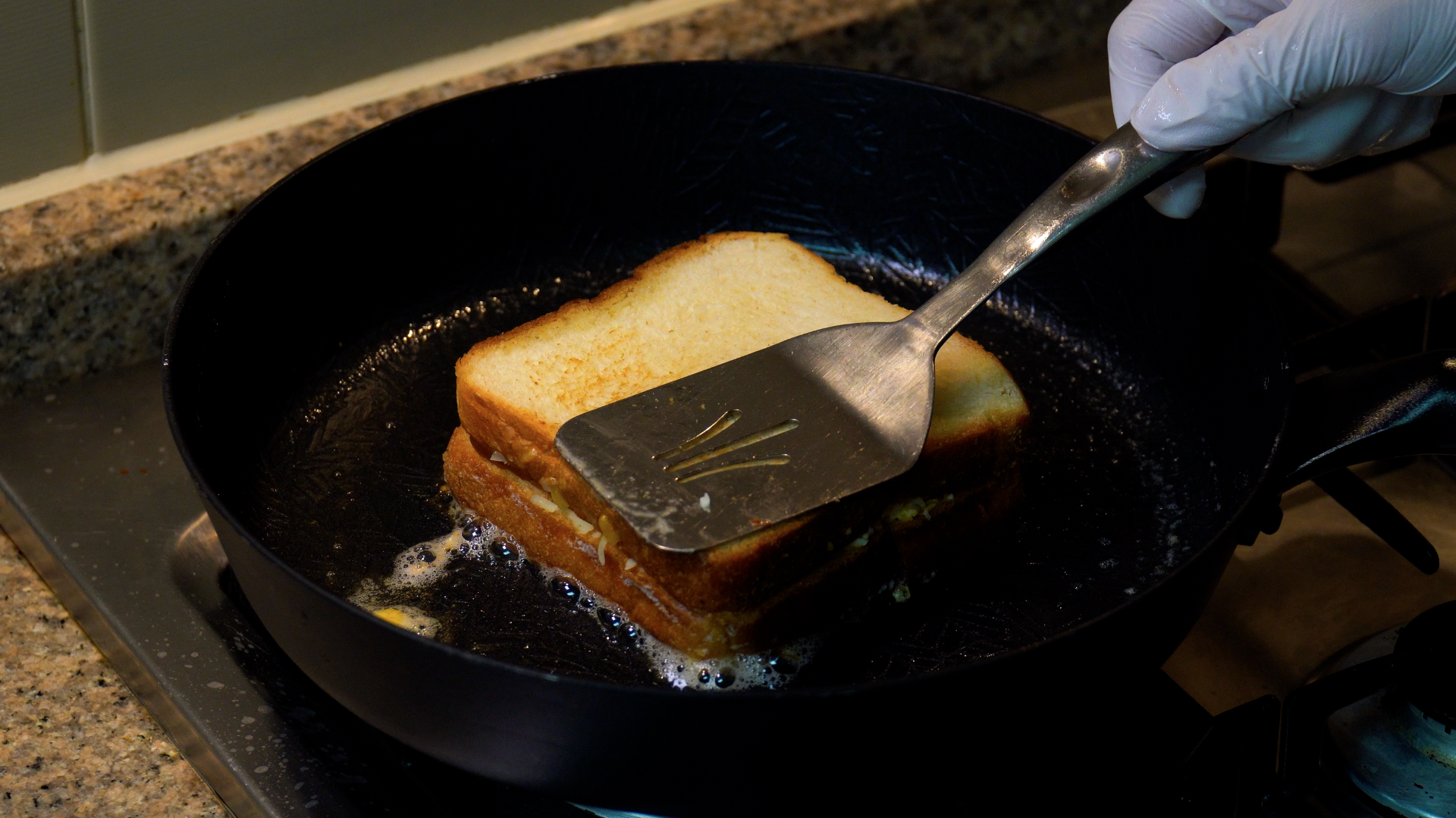 반대편 면도 골고루 구워주기