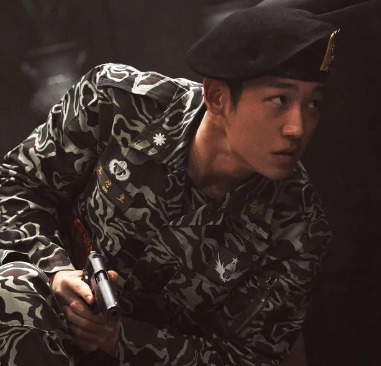 알트태그-오진호 소령 역의 정해인 배우