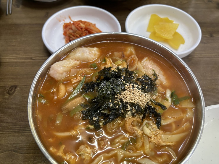 장칼만두-단무지-김치