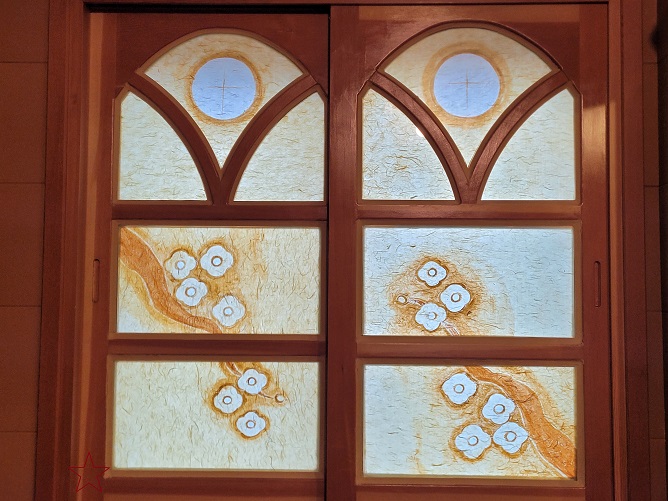 횡성 풍수원성당 성체조배실 스테인드글라스 사진