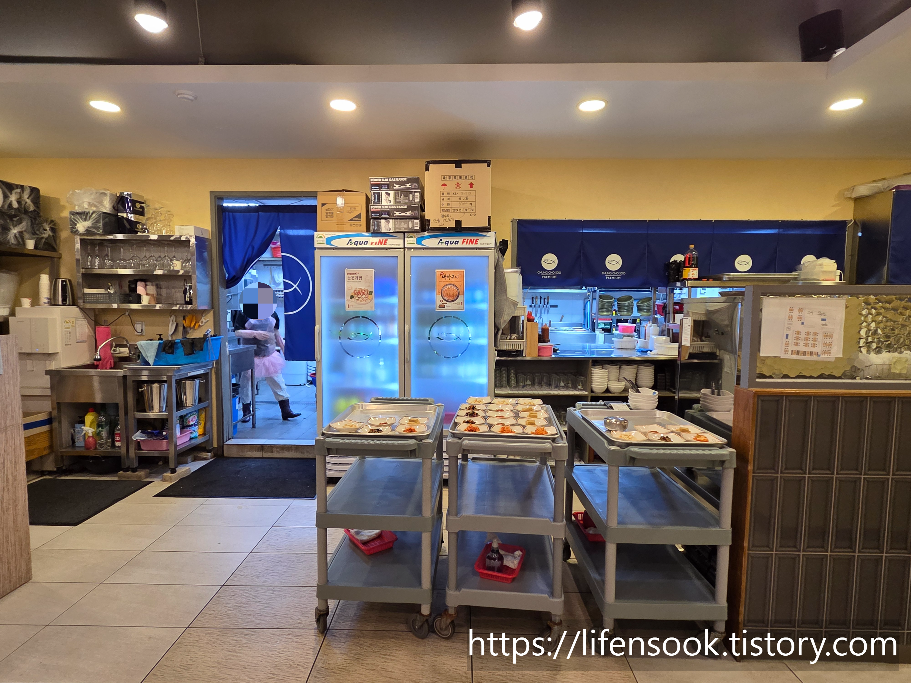 청초수물회 강남점 내부 5