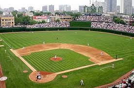 야구 작전 중 컷플레이 장면을 볼 수 있는 야구장 관련 이미지