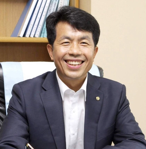 윤종오 국회의원 프로필 나이 고향 학력 경력 재산