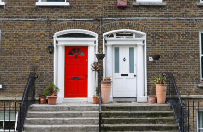 문이 상징하는 경계의 철학. 들어감과 나옴의 미학