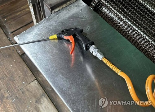 태국 노동자 에어건 분사 폭행 화성 도금업체 사업주 사전구속영장 신청... 특수상해&middot;폭행 혐의 추가 적용