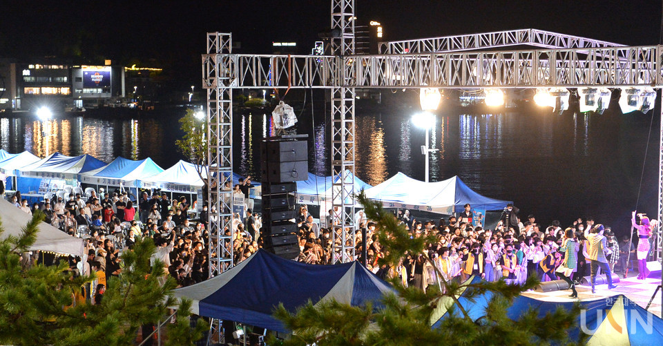 대학 축제 연예인 섭외 찬반 토론