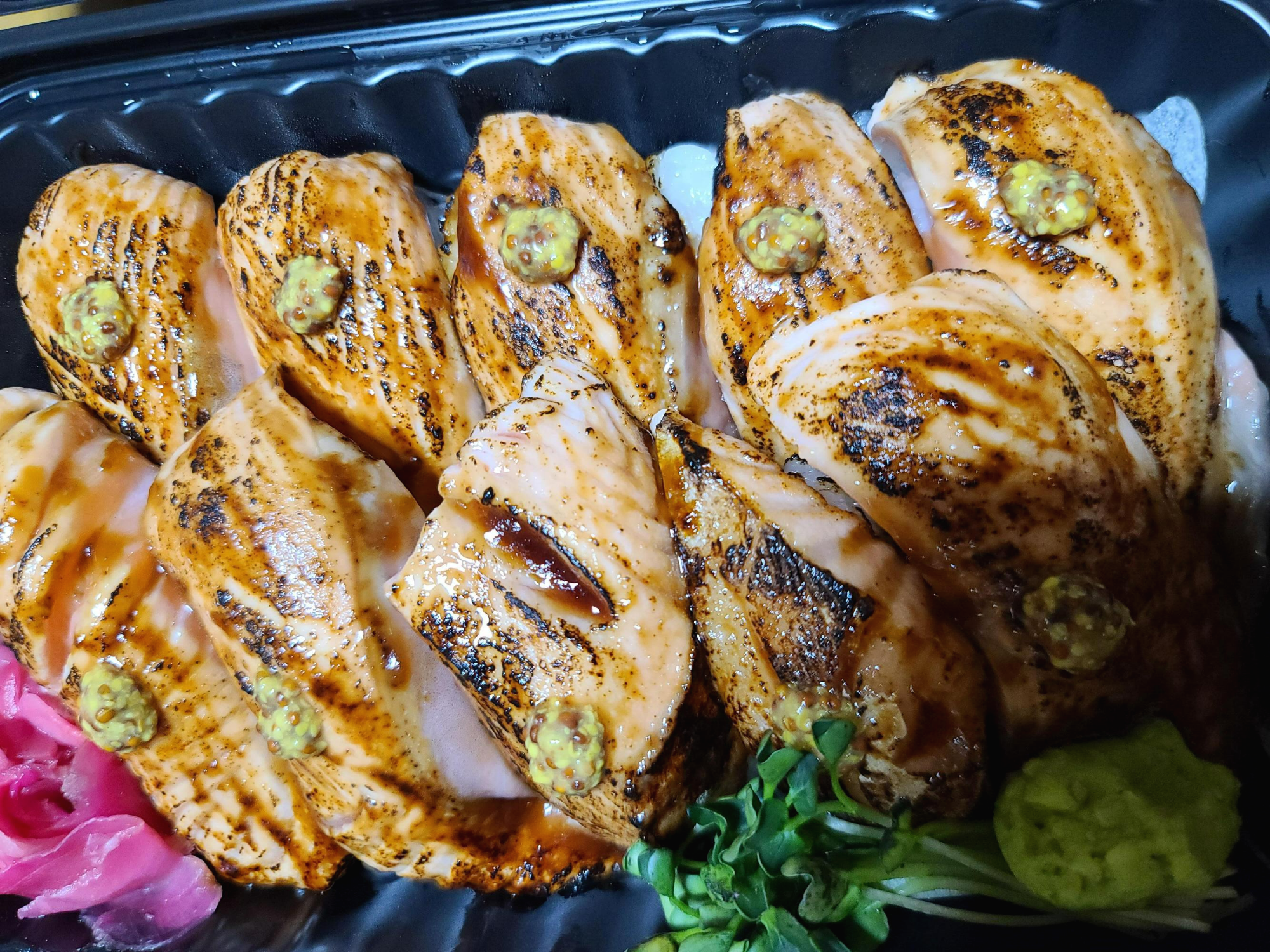 내가 사랑하는 연어초밥, 연어스시!! 랑..고양이들.