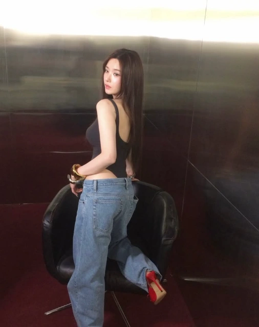 권은비 SNS 사진