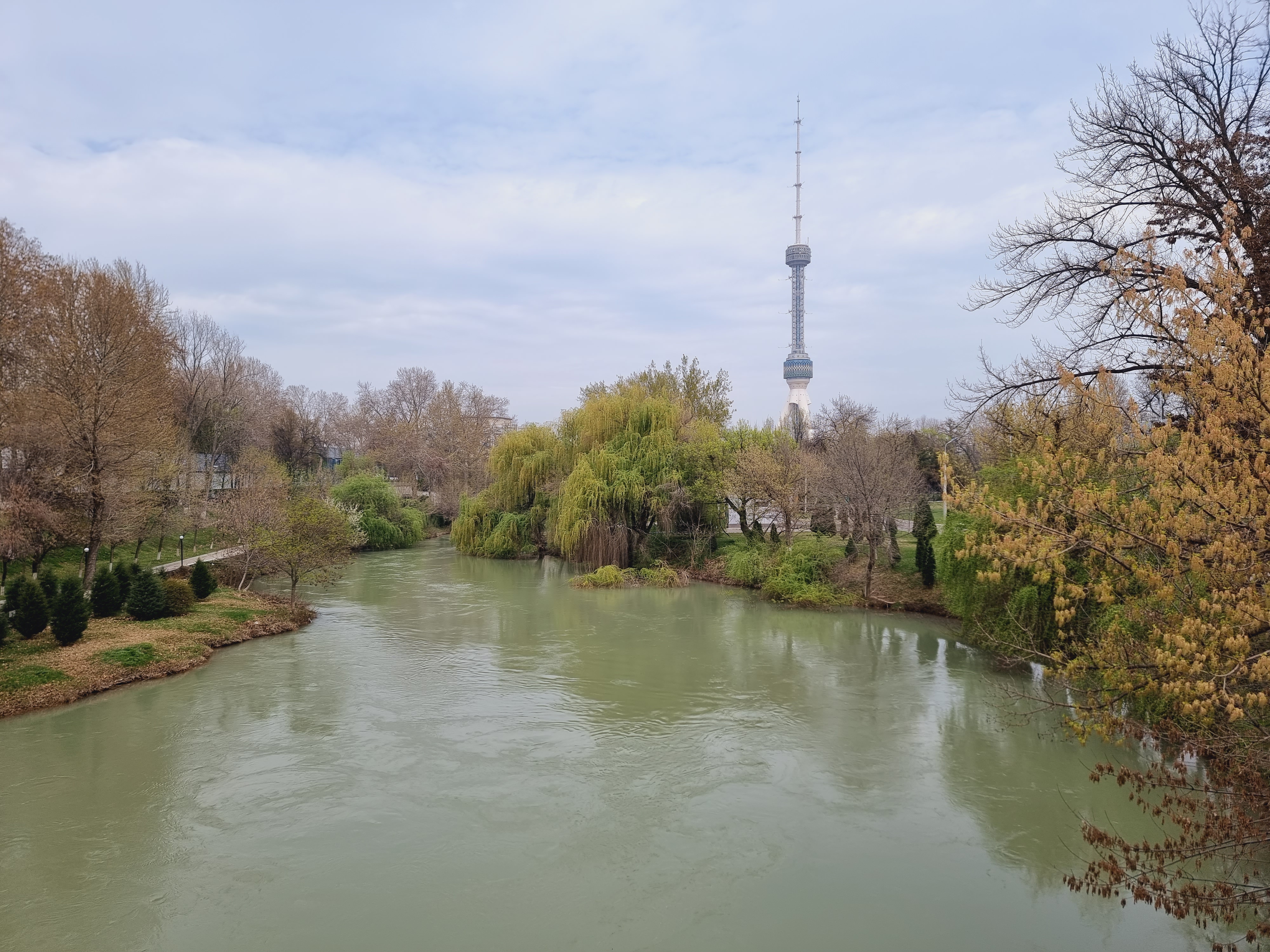 전시장 인근에 있는 타슈켄트 TV타워