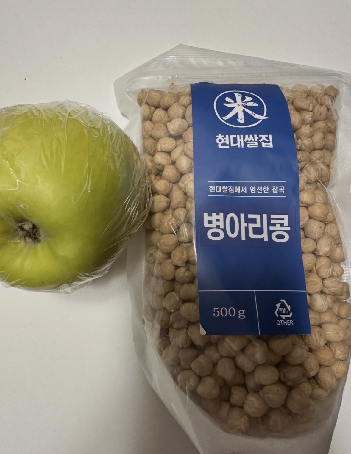 꾸준히 챙겨먹고 있는 식이섬유, 사과, 병아리콩