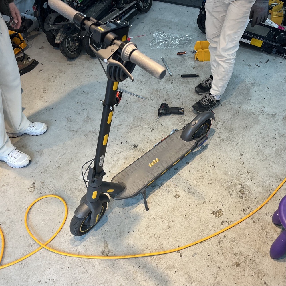 수원 전동킥보드 수리 - 나인봇 맥스 G30 타이어 교체