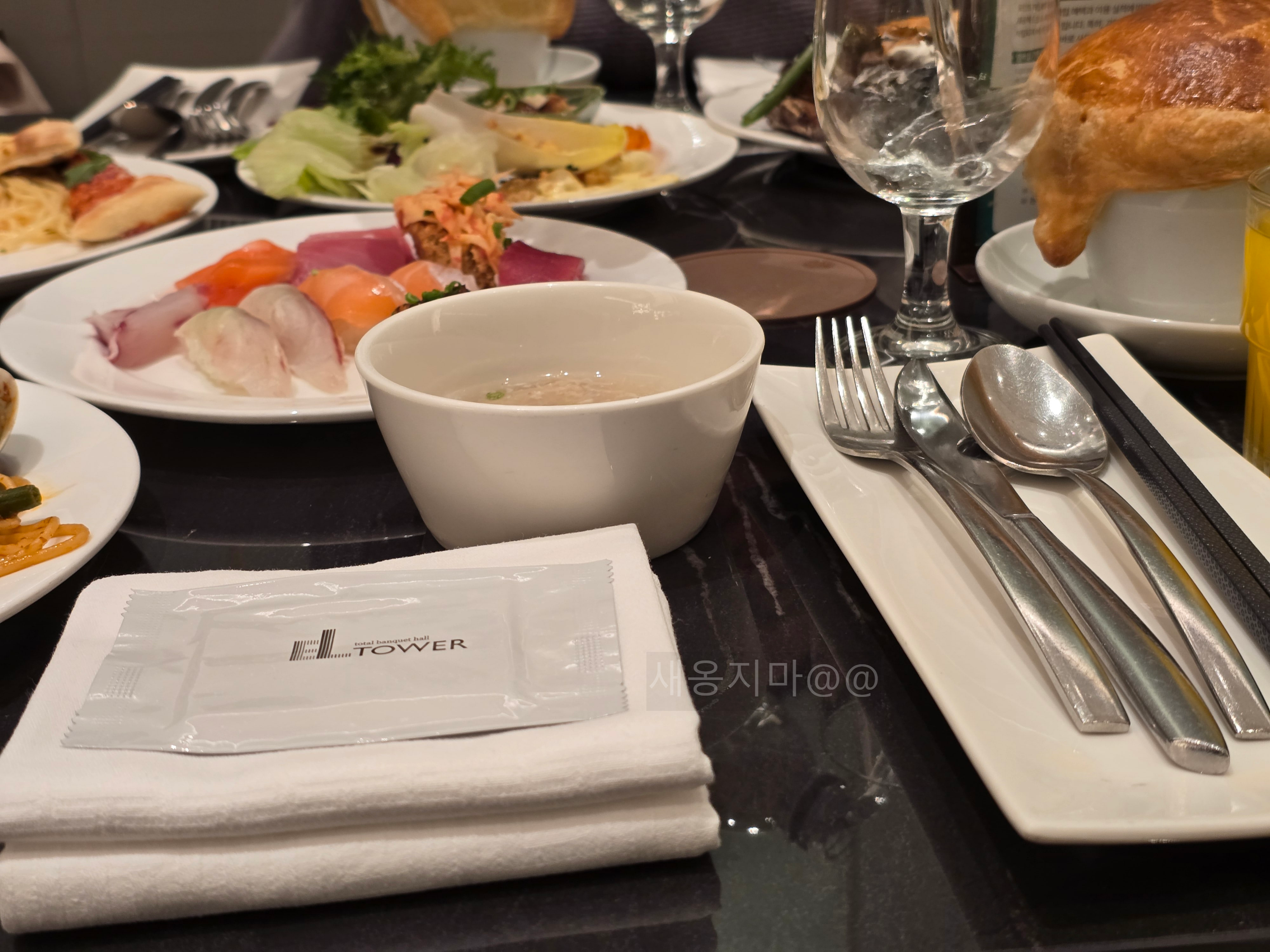 양재-엘타워-디오디아-뷔페-식사