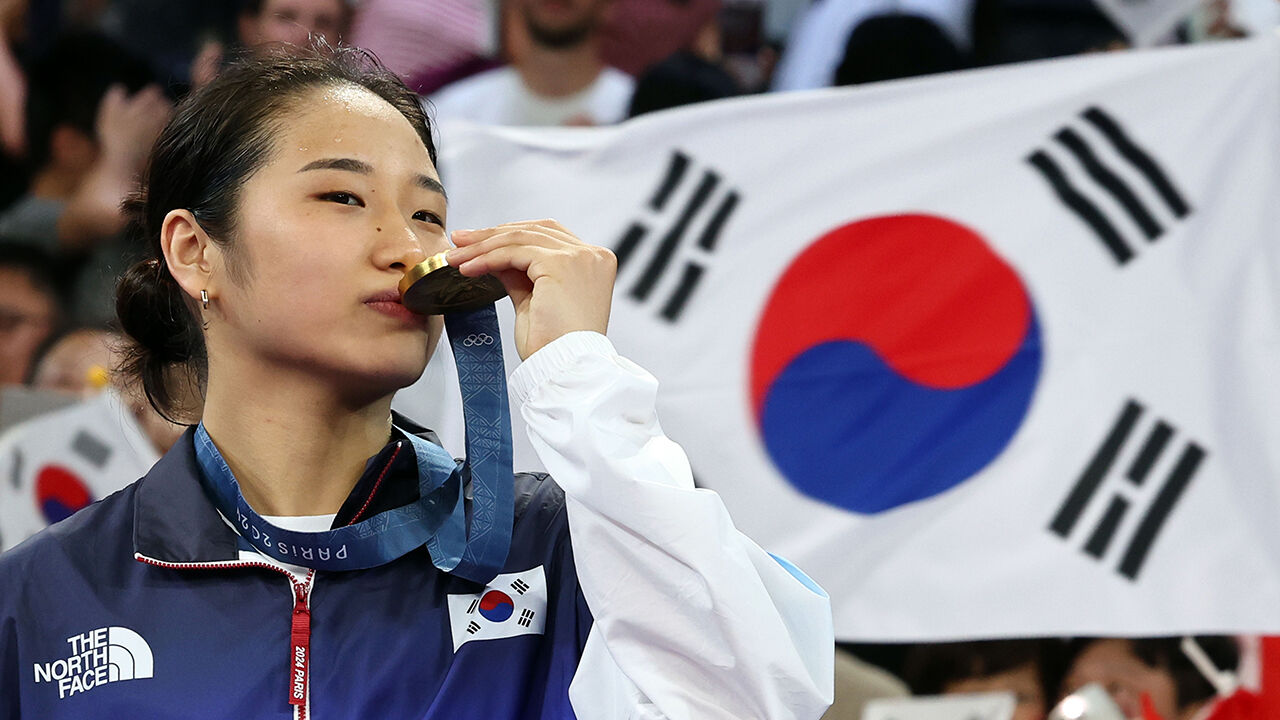 파리올림픽 금매달 안세영 작심발언 한수정 트레이너 배드민턴협회 문제 정리