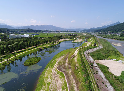 [4월~5월 여행지]만개한 꽃잔디와 봄날의 감동, 거창창포원에서 만난 힐링의 순간