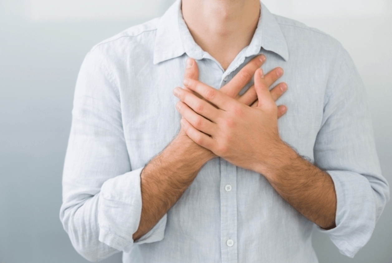 가슴-중앙-통증