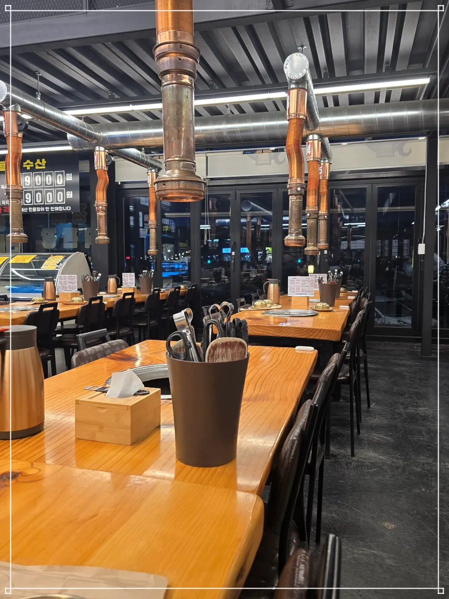 용담민물장어-식당내부전경