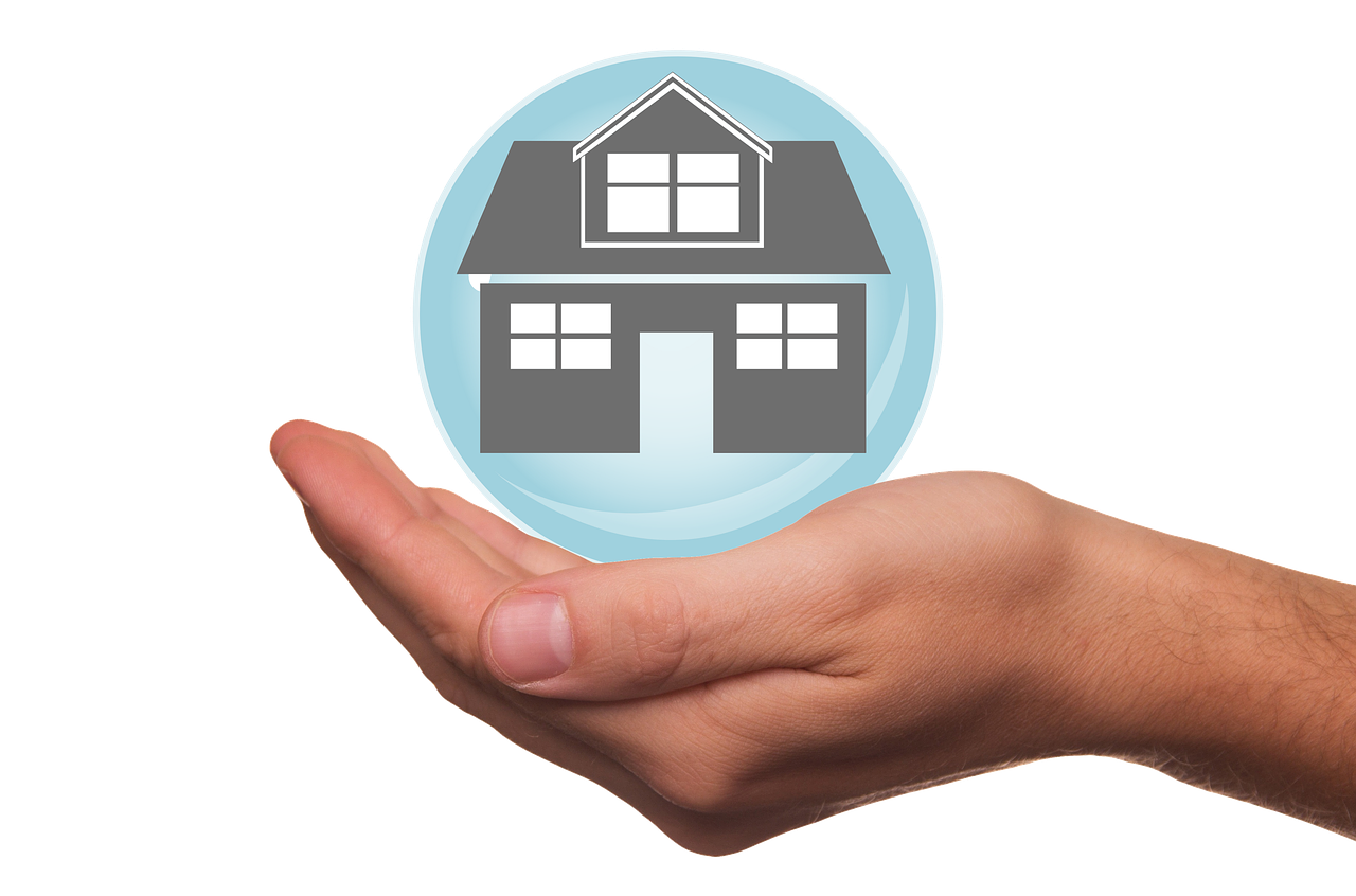 손위에 집을 보호하는 구슬