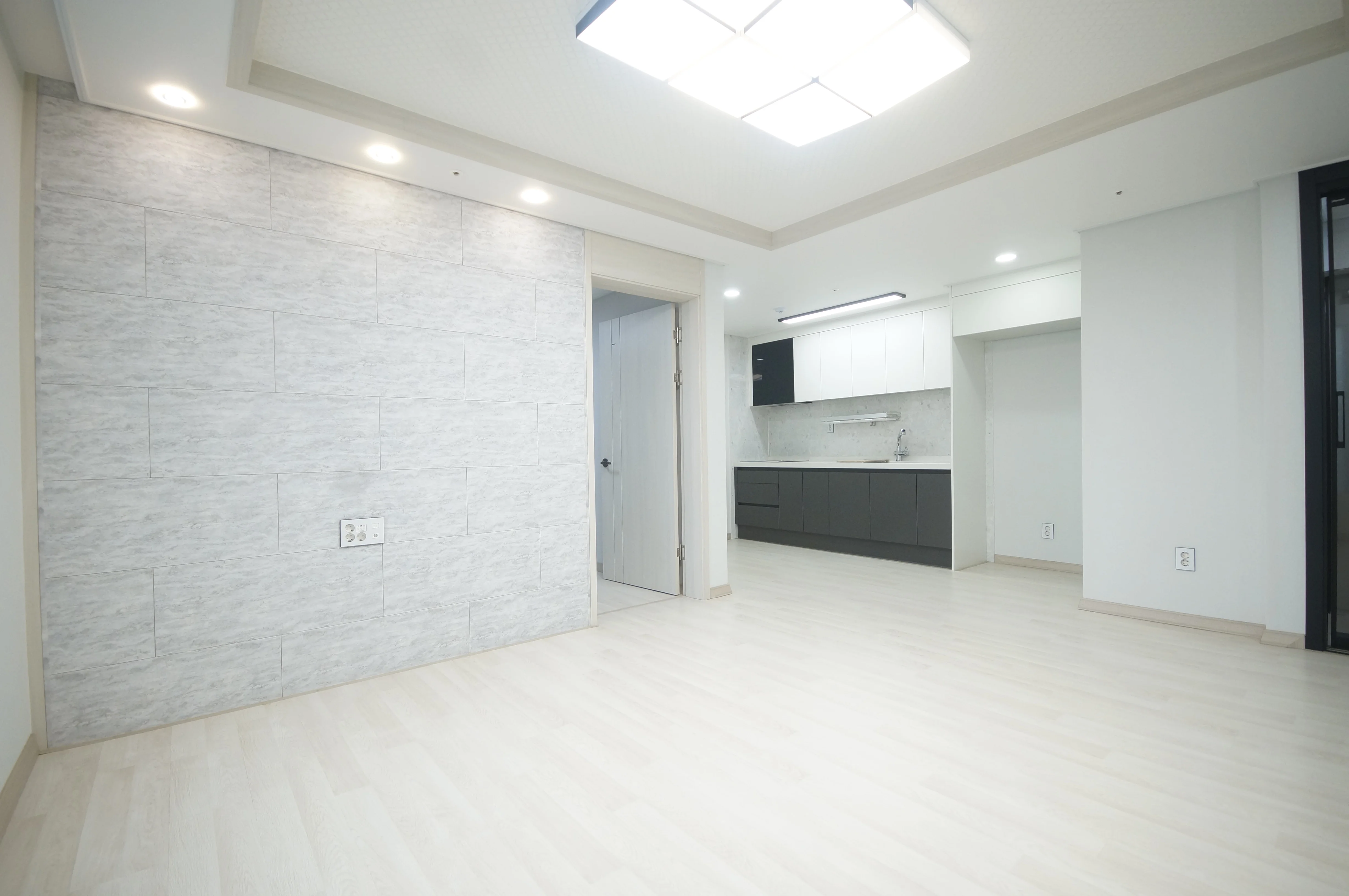 용인시 처인구 김량장동 2룸 투룸 신축빌라 거실