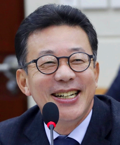 홍철호 정무수석 임명 이유 배경 &amp;#124; 홍철호 국회의원 프로필 나이 고향 재산 경력