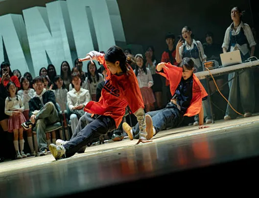 코스믹댄스학원 호수공원점