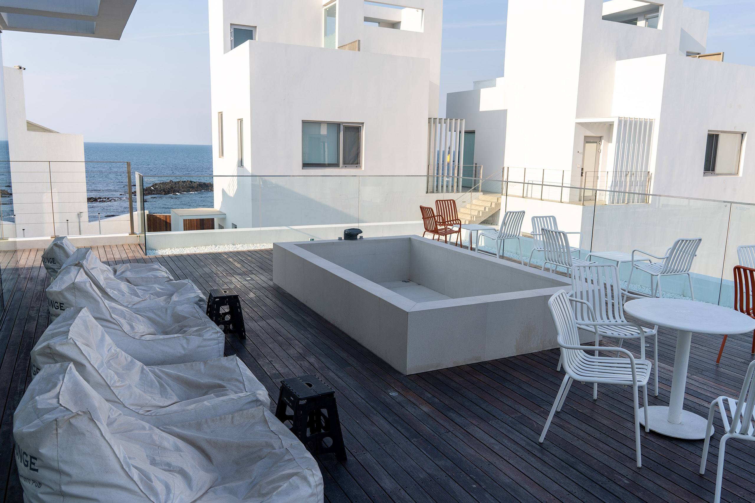 카페 케이프라운지 2층