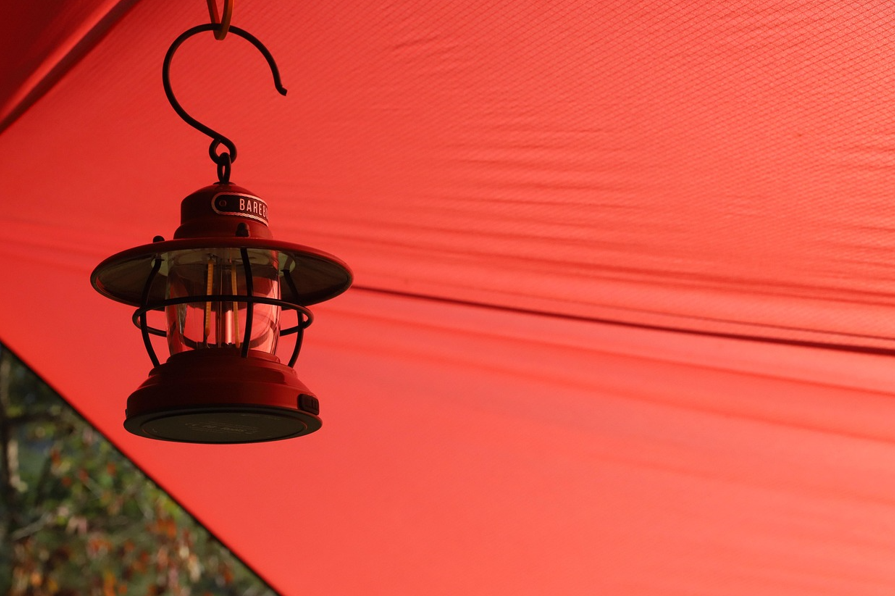 감성 캠핑장의 랜턴 사진