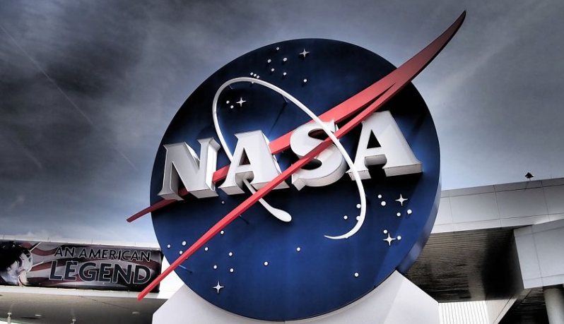 광대한 우주 개척지 탐험